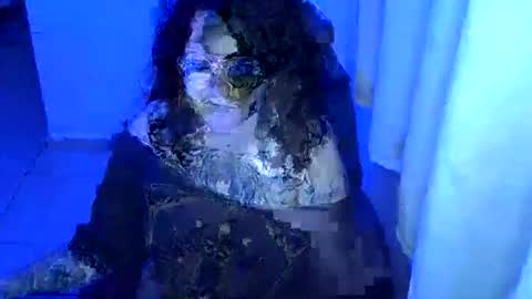 blue_liz online show from October 10, 8:57 pm