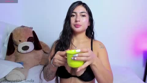 Linda  online show from July 29, 4:40 pm