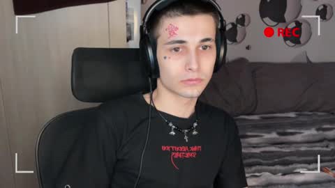 SONNYVAN online show from November 26, 5:59 am