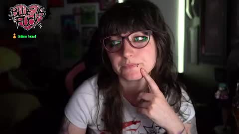 Blue online show from June 18, 1:44 am