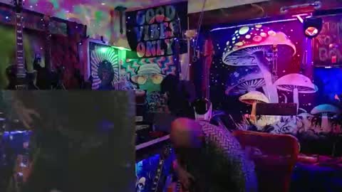 bluebandekim online show from January 11, 7:17 am