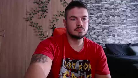 blueeyeboy0 online show from April 28, 10:41 am