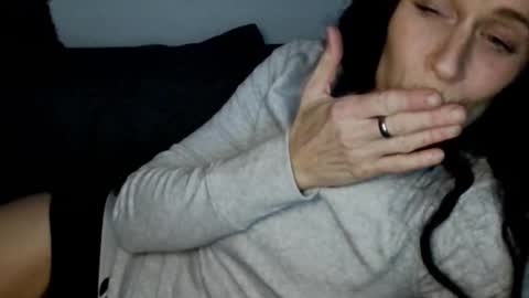 Blueeyedlie online show from September 17, 5:00 am