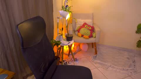 FLORAA online show from May 21, 6:14 pm