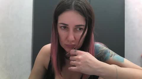 BlueXOwl online show from October 30, 7:47 pm