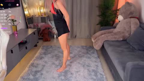 Mikki chan online show from November 24, 1:10 pm