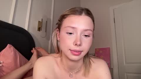Elizabeth or you can call me Ellie online show from July 22, 10:23 pm