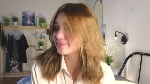 Erica online show from February 24, 12:09 am