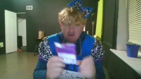 SirMopBucket online show from November 9, 10:41 am