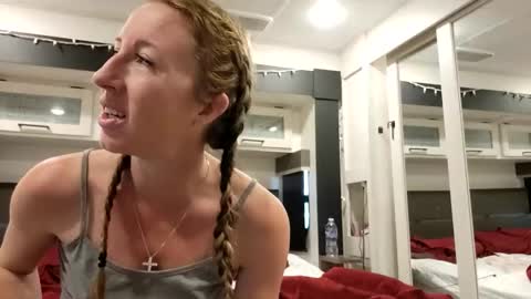 MamaMorgan online show from October 28, 4:41 pm