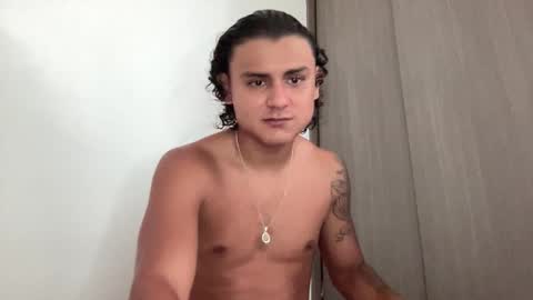 Bob  INDEPENDENT MODEL online show from November 9, 1:47 pm