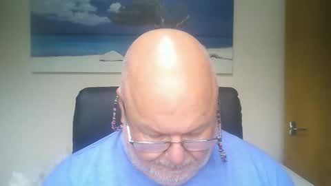 bobbybear691 online show from May 2, 3:51 pm