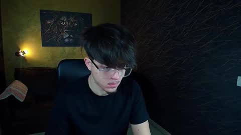 BodhiHayes online show from March 3, 6:42 am