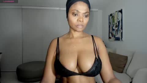 danna online show from March 22, 9:46 am