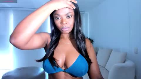 Snapshot of body_desire chatting on October 5, 2:24 pm danna online show from October 5, 2:24 pm