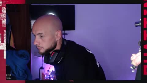 bodyking69 online show from January 29, 3:01 am