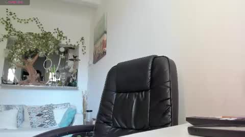 BohoBabeLaxy online show from August 4, 7:26 am