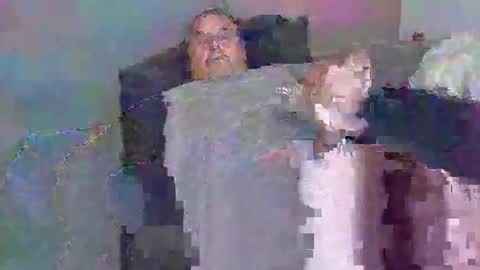 emilio online show from November 28, 7:59 am