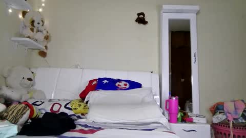 Melanie online show from November 25, 2:54 am