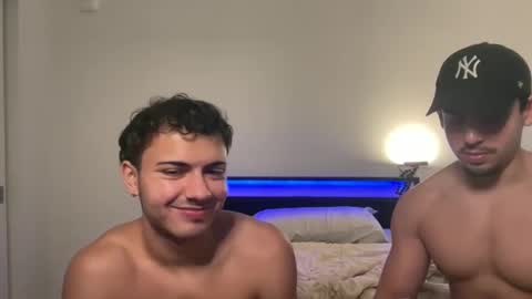 Snapshot of bonebrosxxx chatting on October 24, 4:13 am bonebrosxxx online show from October 24, 4:13 am