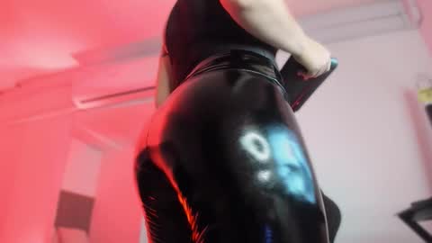 Bonnie  online show from February 1, 11:18 am