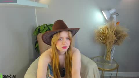 Bonnie online show from April 22, 11:56 pm