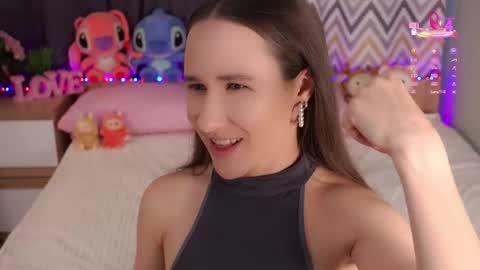 Snapshot of bonniedry chatting on September 16, 1:18 am Emma online show from September 16, 1:18 am