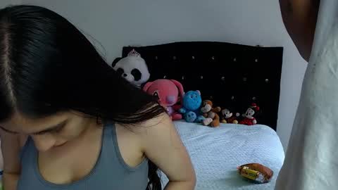bonny_bonss online show from May 26, 9:43 pm