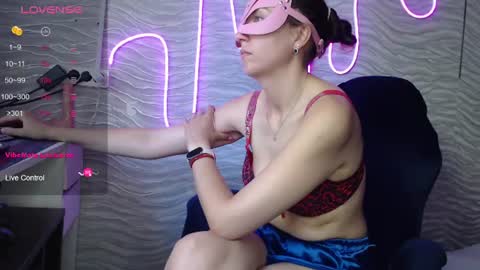 bonny_klyde95 online show from July 21, 6:04 am