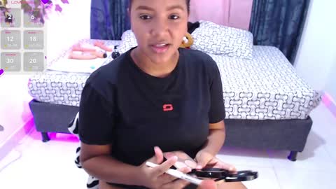 Snapshot of bonnydopson chatting on February 8, 7:59 pm Bonny Dopson online show from February 8, 7:59 pm