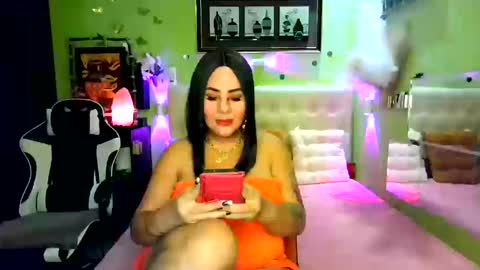 Miles online show from December 16, 2:52 am