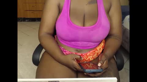 booby_candy online show from February 18, 5:18 am