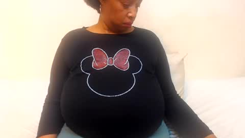 boobyqueen online show from June 18, 2:28 am