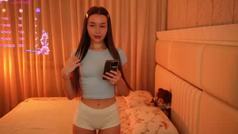 boootyfrytti online show from July 13, 6:55 pm