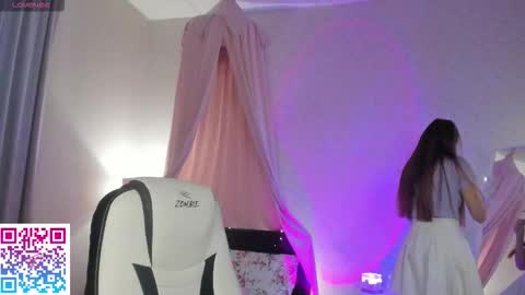 Snapshot of booozekirs_ chatting on October 10, 2:28 am Milena online show from October 10, 2:28 am