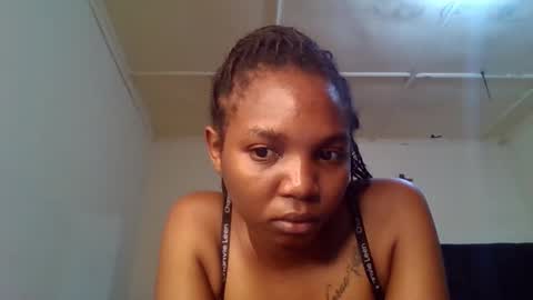 bootie_caramel online show from October 4, 12:25 pm