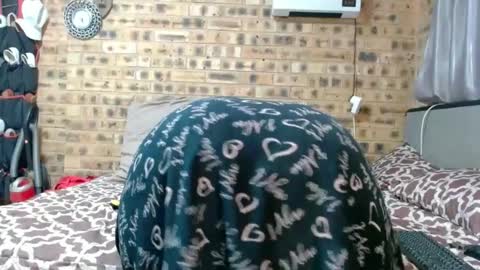 bootytwerkxxx online show from June 29, 5:26 am