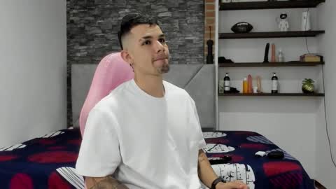 booyhott_ online show from March 13, 7:39 pm