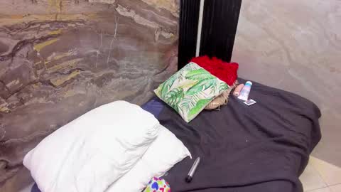   online show from September 14, 7:21 am