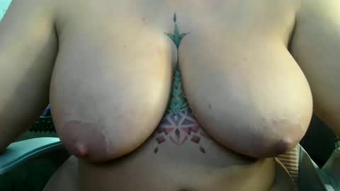 BoredCountryGirl online show from May 16, 4:09 am