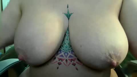 BoredCountryGirl online show from May 7, 3:24 am