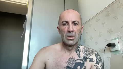 bottfrench44 online show from March 17, 1:27 pm