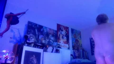 Bottomboo7 online show from October 29, 1:02 pm