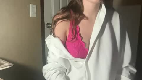 bougiebrunette online show from July 19, 2:14 am