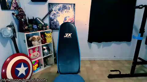 Pumpkin Butt online show from March 3, 4:05 pm