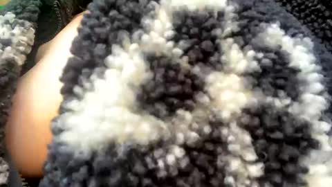 Snapshot of bow2us chatting on December 2, 6:49 pm Come for the looks stay for the vibe online show from December 2, 6:49 pm