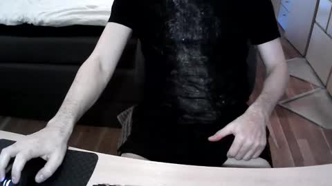 boy21yrs online show from November 29, 12:46 pm