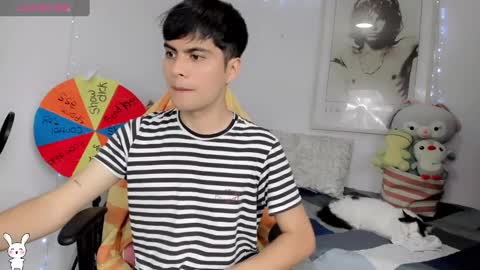 Aaron online show from January 8, 5:26 pm