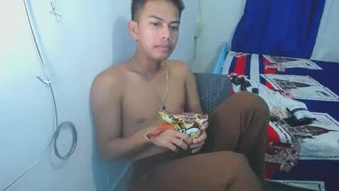 boyax online show from December 25, 8:07 pm