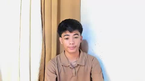HI IM JAMES DONT FORGET GIVE ME THUMBS UP AND JOIN TO MY FANCLUB online show from June 12, 1:37 am